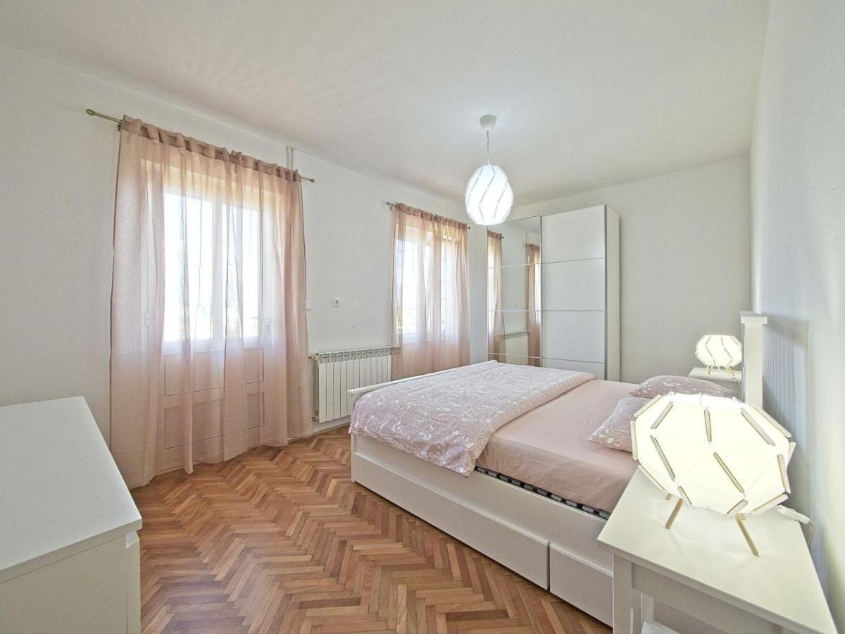 Apartman Nikica Постіра Екстер'єр фото