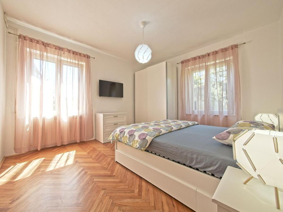 Apartman Nikica Постіра Екстер'єр фото