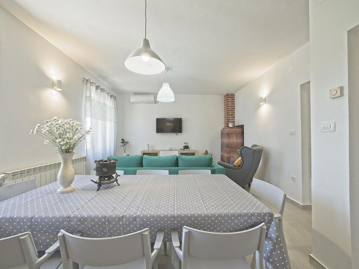 Apartman Nikica Постіра Екстер'єр фото
